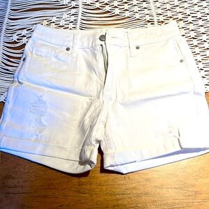 Universal thread distressed white shorts